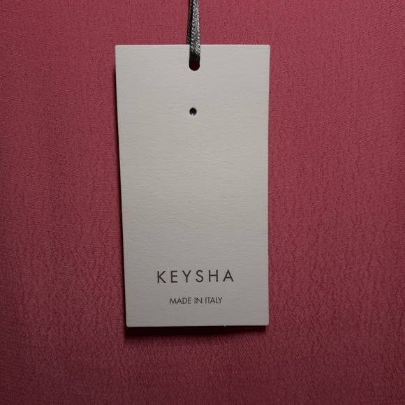 NWT Pink KEYSHA Dress. Scoop neck & keyhole back - Picture 6 of 8